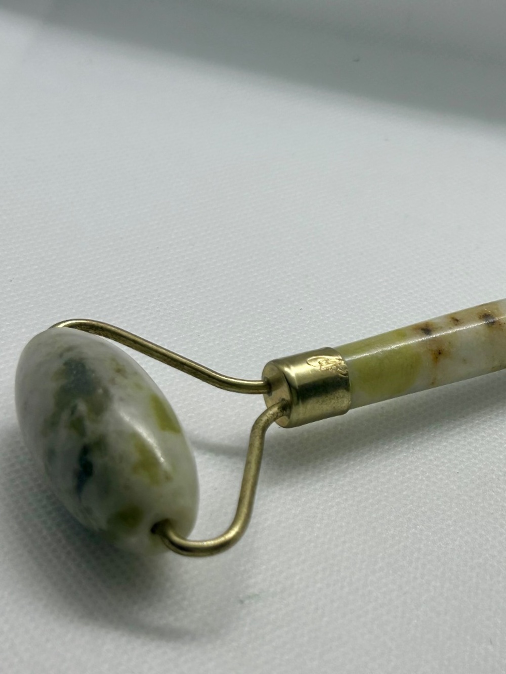 Jade Stone Face Roller